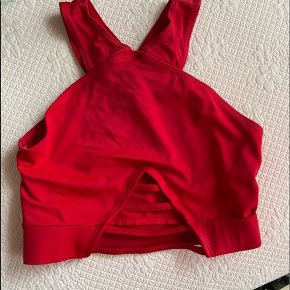 Red crop top - Picture 2 of 2